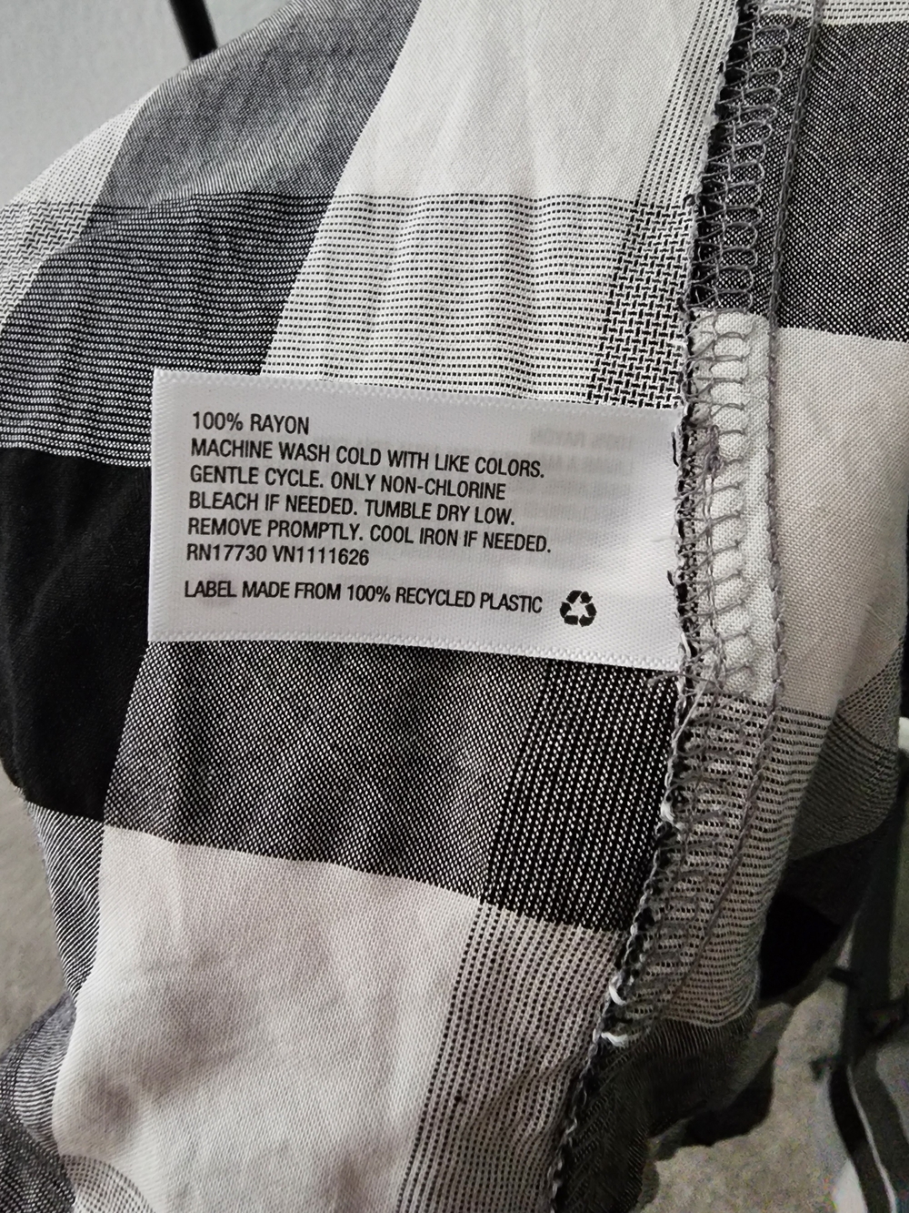 Ava & Viv Black and White Plaid Button-Up Shirt - Picture 3 of 3